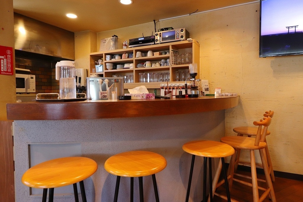 桜井市にお店を構える居酒屋にはカウンター席があります